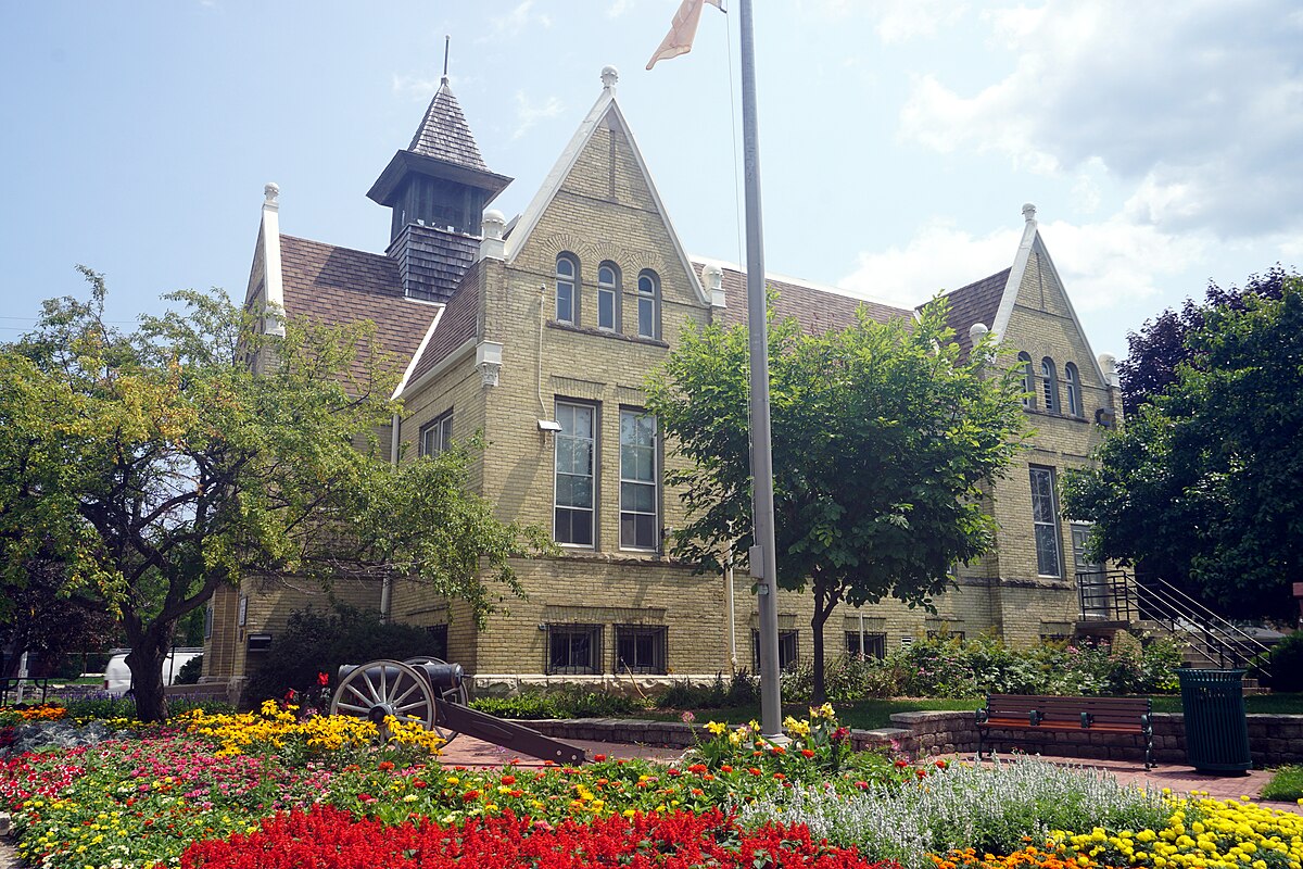 Drug rehab near West Allis, WI